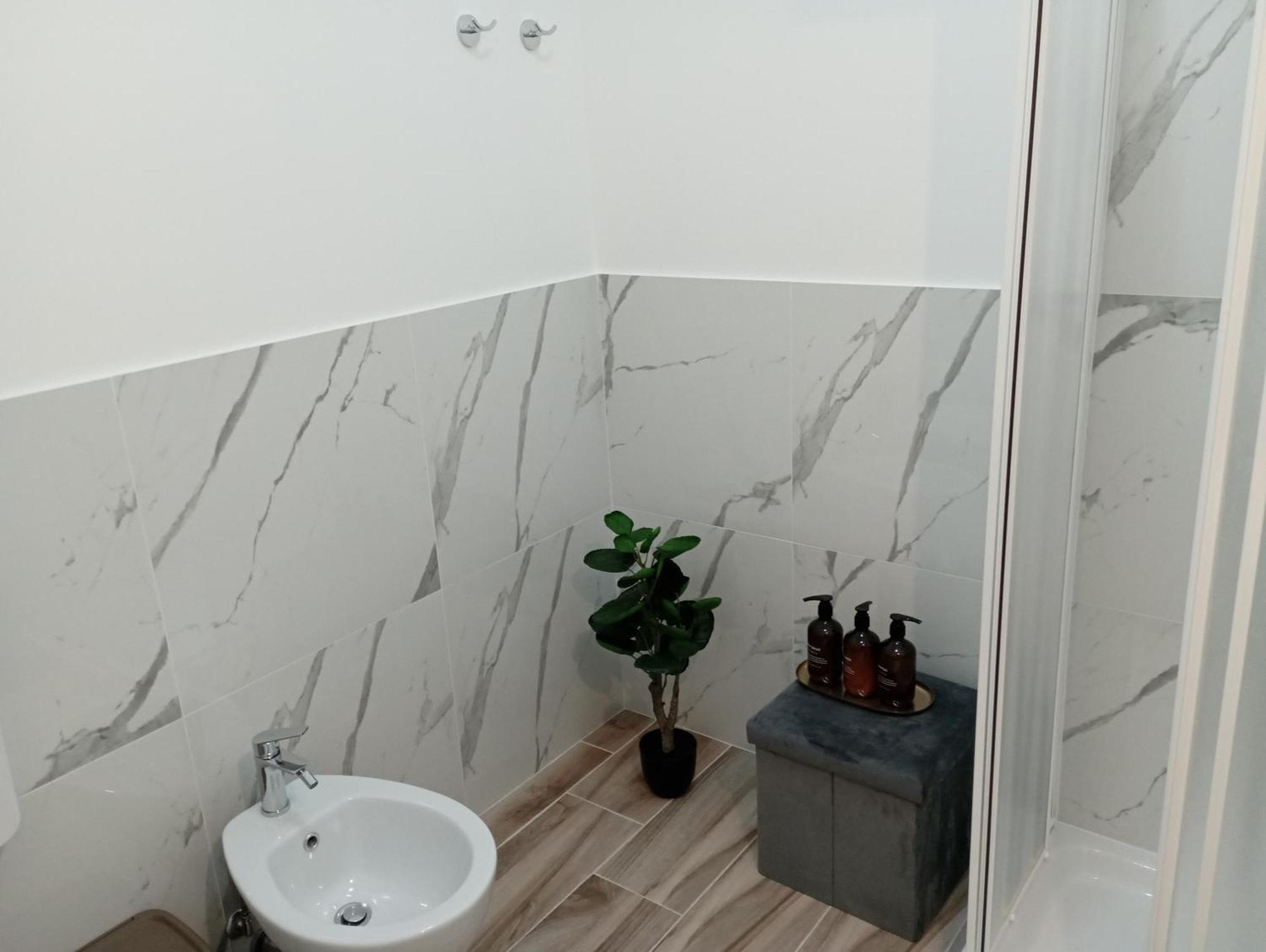 Niu Rooms Ористано Экстерьер фото