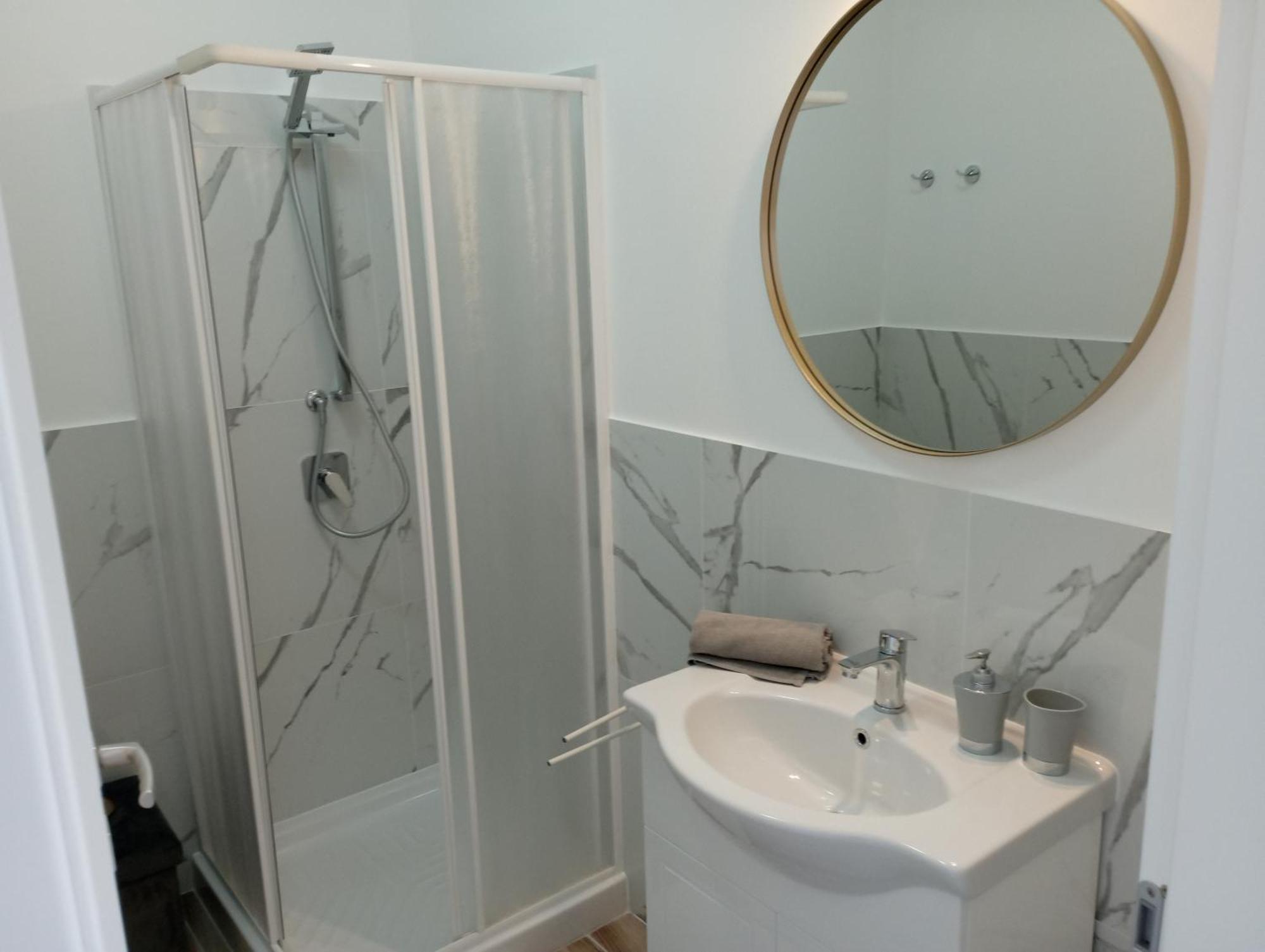 Niu Rooms Ористано Экстерьер фото