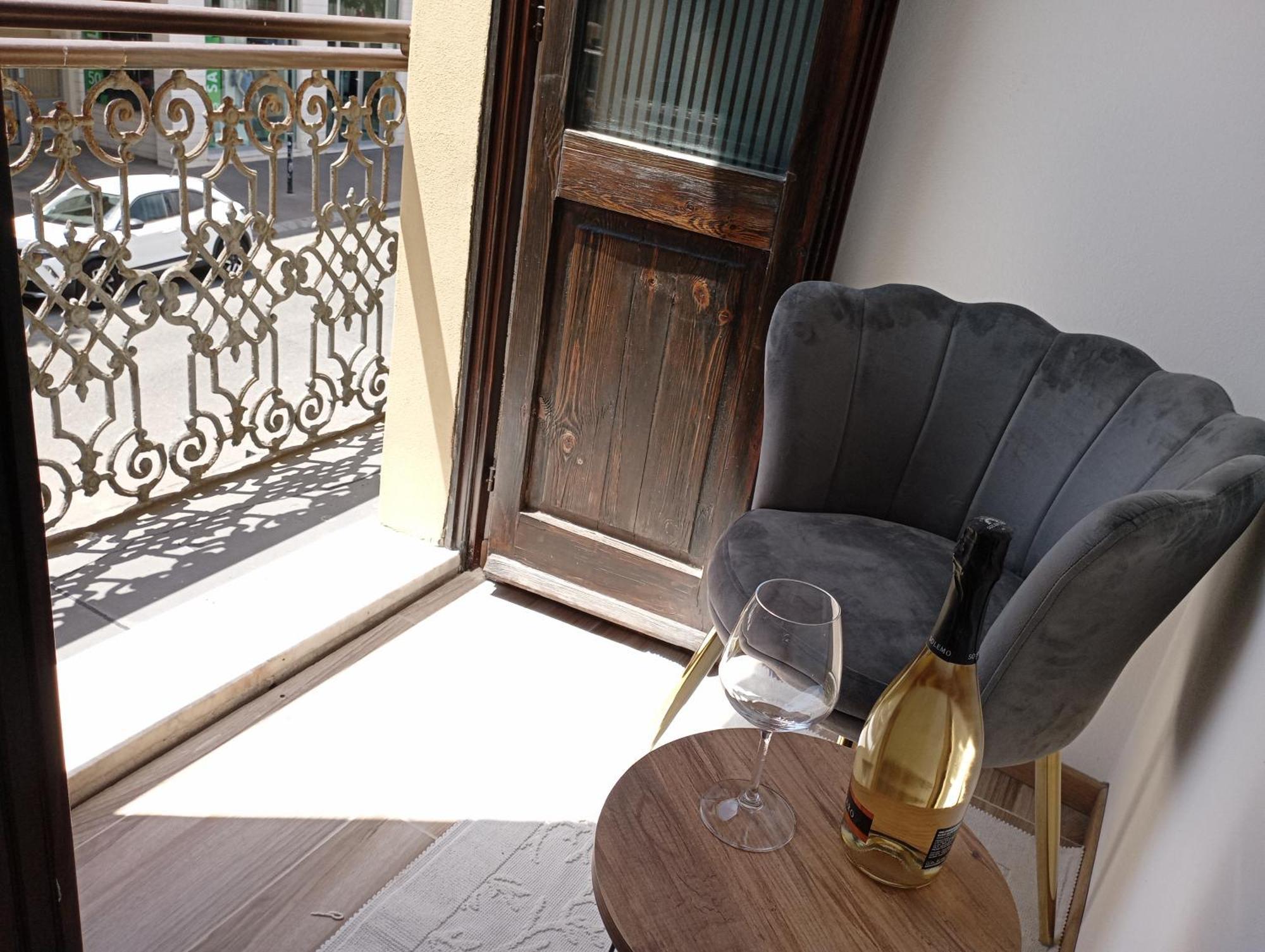 Niu Rooms Ористано Экстерьер фото