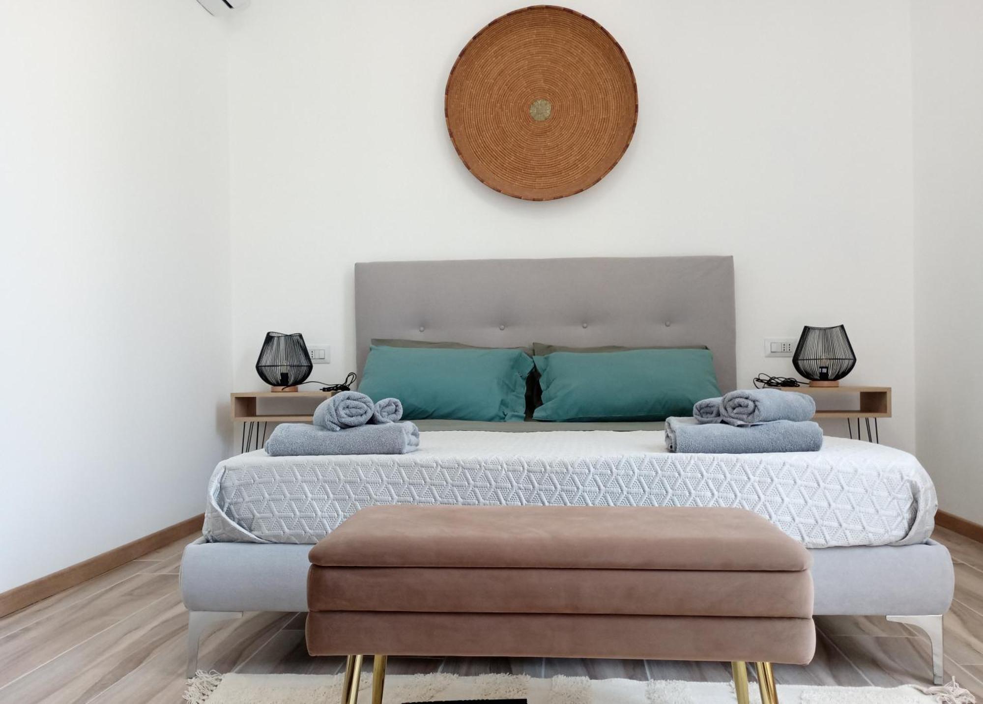 Niu Rooms Ористано Экстерьер фото